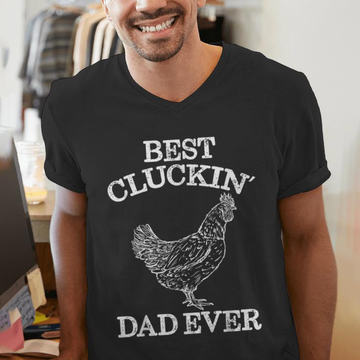 Best Cluckin' Dad Ever Father's Day Chicken Farm Shirt Men's V-Neck T-Shirt