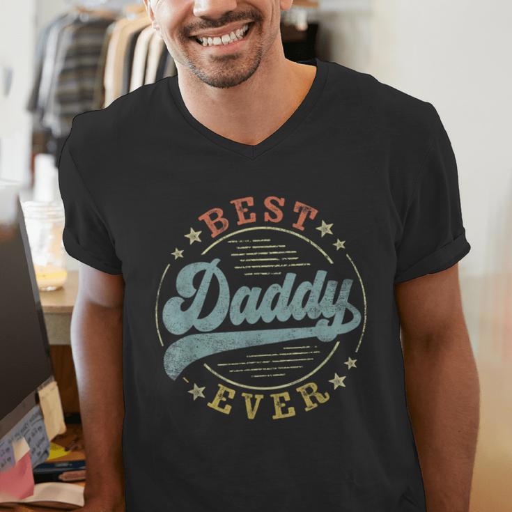 Best Daddy Ever Father's Day Daddy Vintage Emblem Men's V-Neck T-Shirt