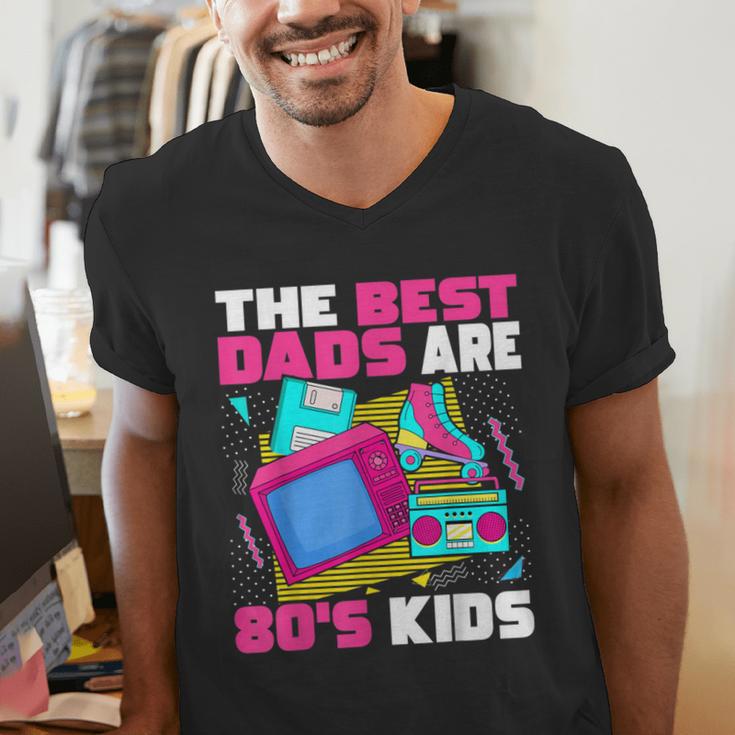 The Best Dads Are 80s Kids 80s Dad Nostalgia Men's V-Neck T-Shirt