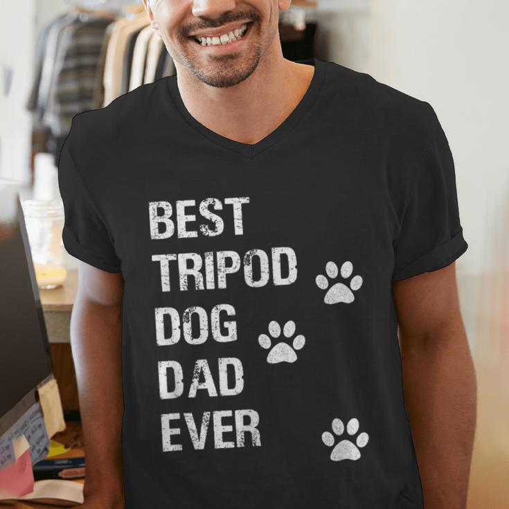 Best Tripod 3 Legged Dog Dad Novelty Dog Dad TShirt Men's V-Neck T-Shirt