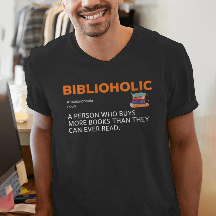 Biblioholic Definition Reading Nerd Book Lovers Geek Men's V-Neck T-Shirt