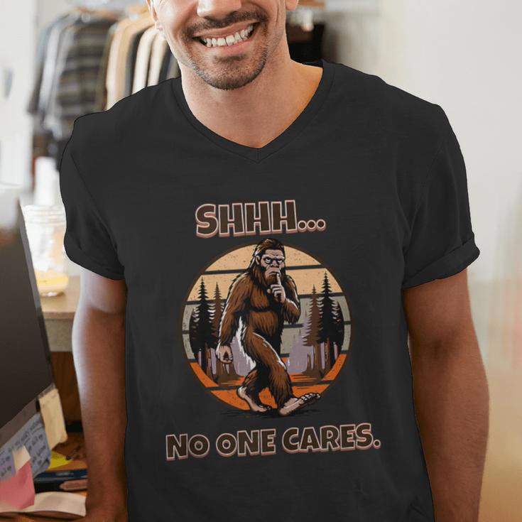 Bigfoot Sasquatch Lover Introvert Antisocial Humor Men's V-Neck T-Shirt