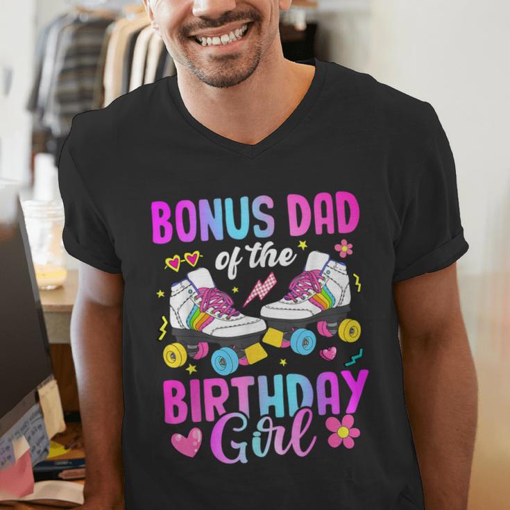 Bonus Dad Of The Birthday Girl Rolling Skate Bday Family Men's V-Neck T-Shirt