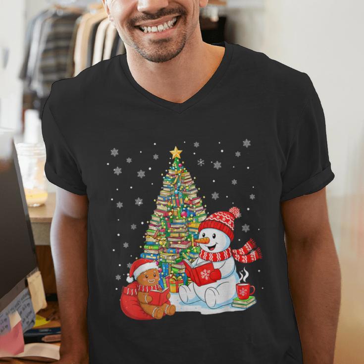 Book Christmas Tree Bookworm Gingerbread Man Snowman Reading Men's V-Neck T-Shirt Book Christmas Tree Bookworm Gingerbread Man Snowman Reading Men's V-Neck T-Shirt