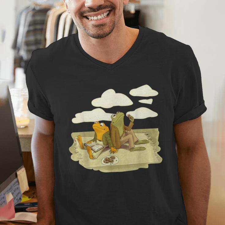 Book Frog Toad Vintage Book Frog Book Frog Reading Book Men's V-Neck T-Shirt Book Frog Toad Vintage Book Frog Book Frog Reading Book Men's V-Neck T-Shirt