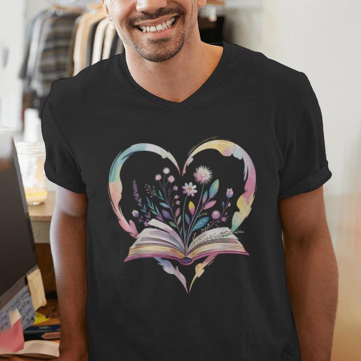 Book Lover Heart Shaped Reading Art Bookworm Men's V-Neck T-Shirt