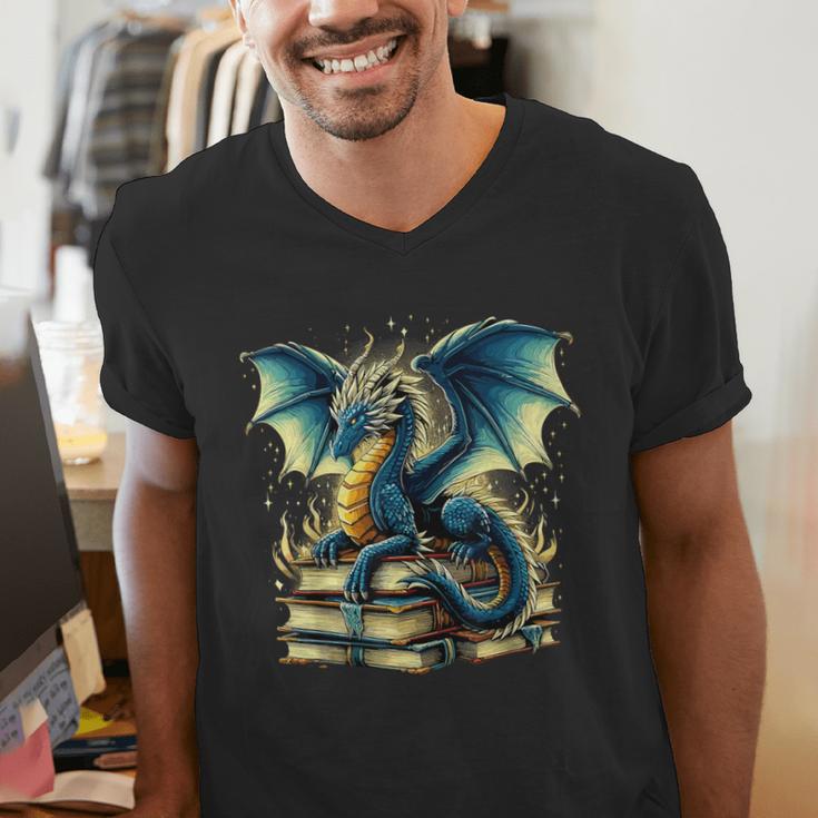 Book Lover Reading Fantasy Dragon Men's V-Neck T-Shirt Book Lover Reading Fantasy Dragon Men's V-Neck T-Shirt