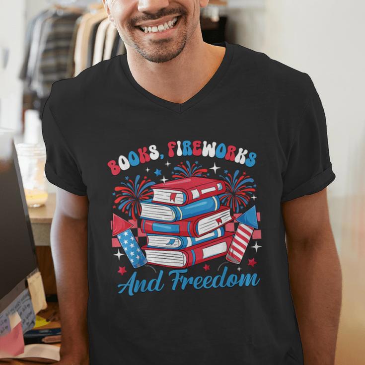Books Fireworks And Freedom Independence Day Book Lover Men's V-Neck T-Shirt