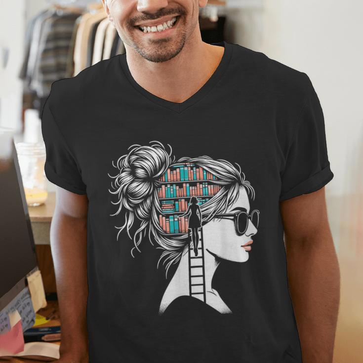 Bookworm Book Nerd Librarian Bookish Librarian Men's V-Neck T-Shirt