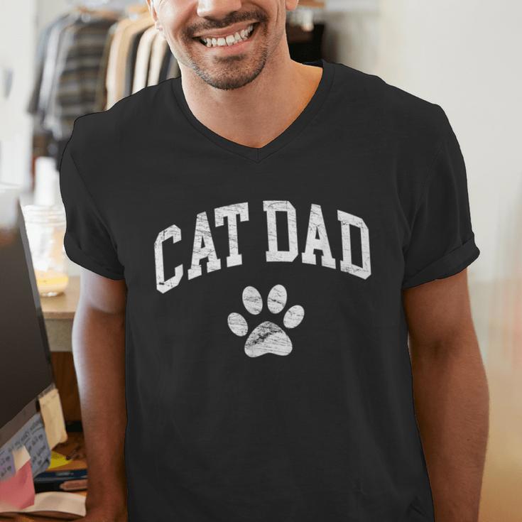 Cat Dad Vintage Distressed Cat Paw Men's V-Neck T-Shirt Cat Dad Vintage Distressed Cat Paw Men's V-Neck T-Shirt