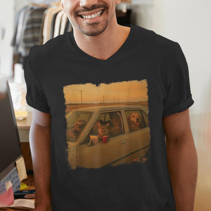 Cat Sloth Dog Retro Nostalgia Roadtrip Photo Men's V-Neck T-Shirt