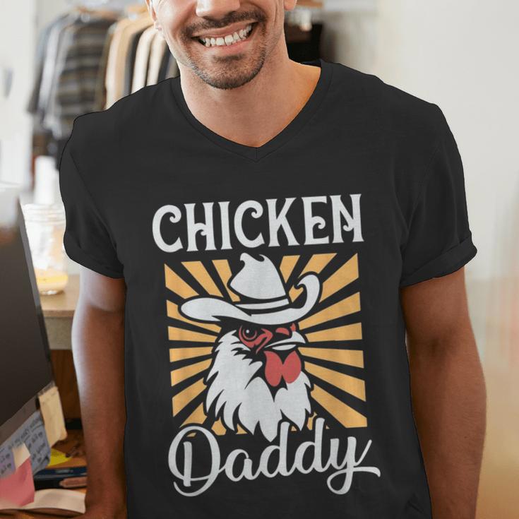 Chicken Daddy Vintage Poultry Farmer Fathers Day Men's V-Neck T-Shirt