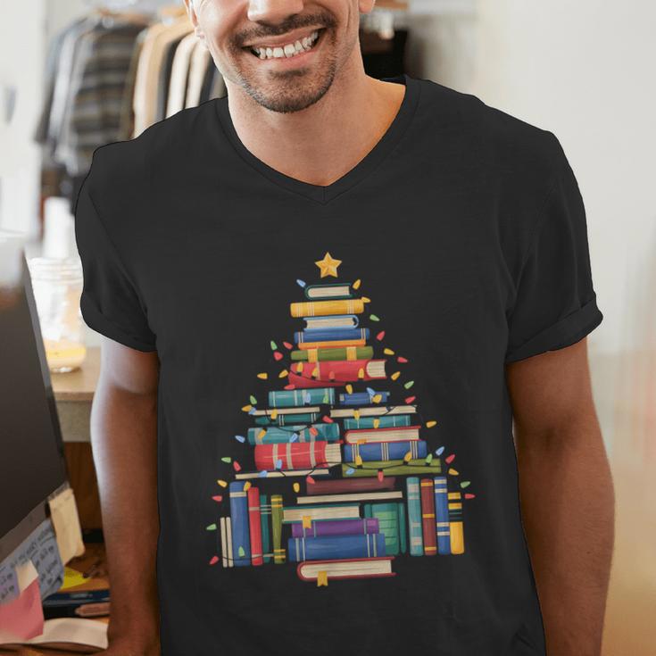 Christmas Tree Made Of Books Librarian Reader Holiday Men's V-Neck T-Shirt Christmas Tree Made Of Books Librarian Reader Holiday Men's V-Neck T-Shirt
