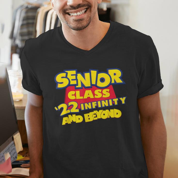 Class Of 2022 Senior 2000s Animated Movie Style Graduation Men's V-Neck T-Shirt