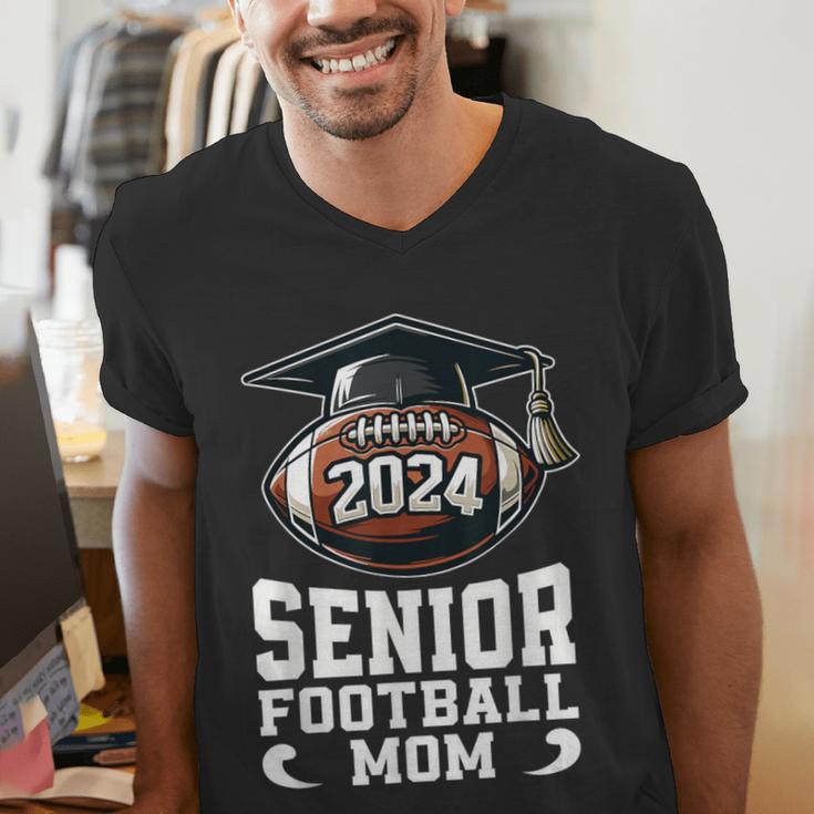 Class Of 2024 Graduation Senior Football Mom 2024 Men's V-Neck T-Shirt