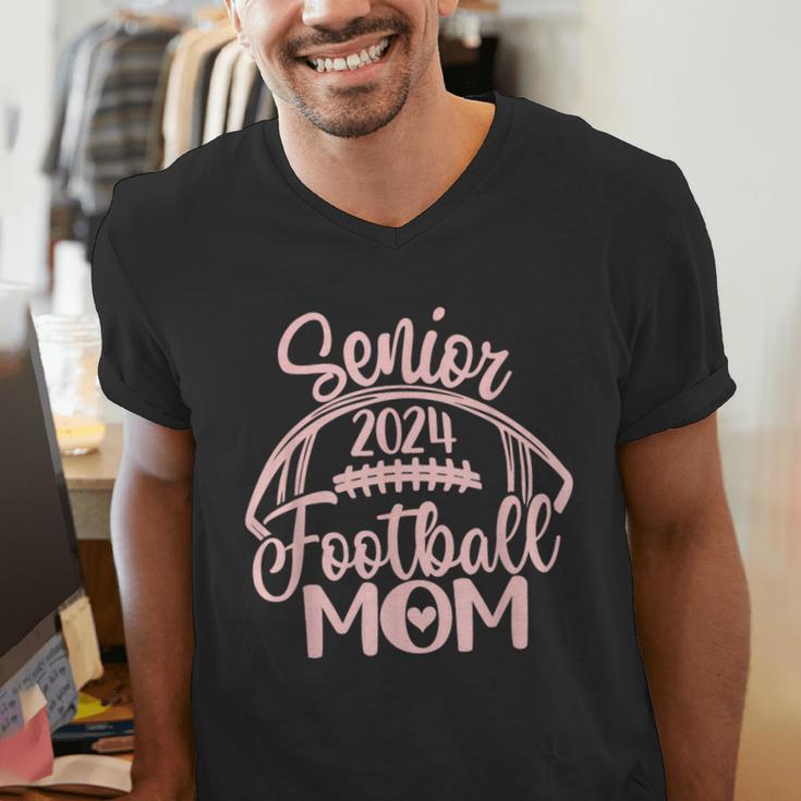 Class Of 2024 Senior Football Graduation Mom Men's V-Neck T-Shirt
