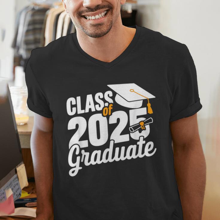 Class Of 2025 Graduate 2025 Graduation Men's V-Neck T-Shirt