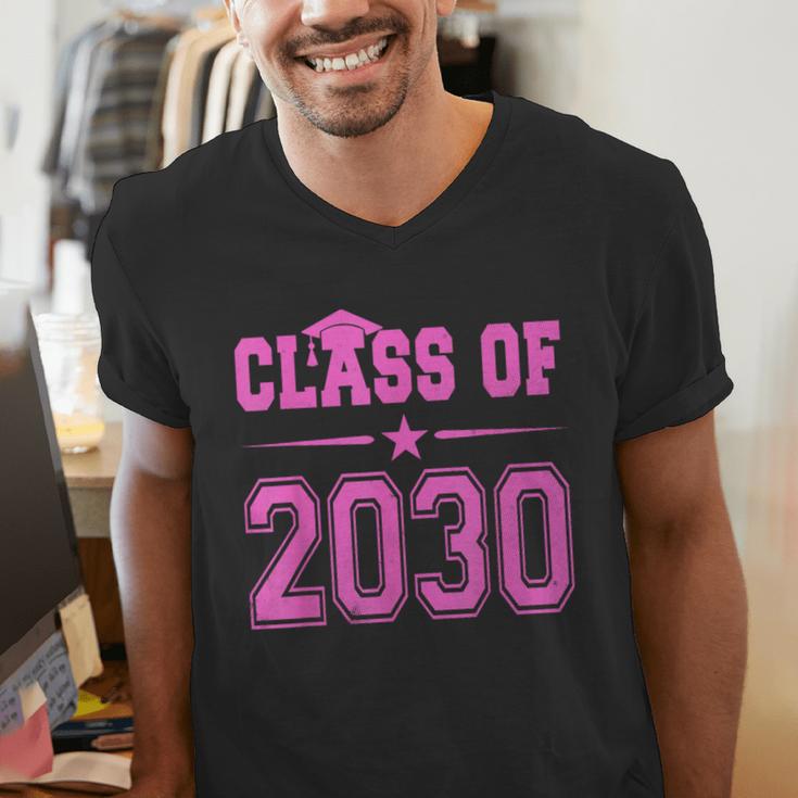 Class Of 2030 Pink Girls Shirt Graduation Men's V-Neck T-Shirt
