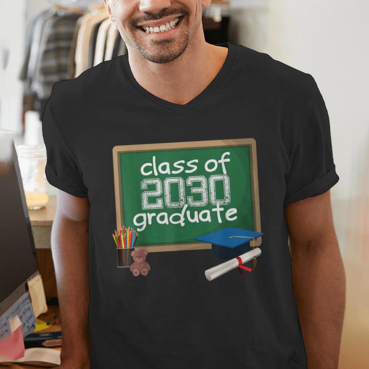 Class Of 2030 TShirt Kindergarten Graduation Tee 2018 Men's V-Neck T-Shirt