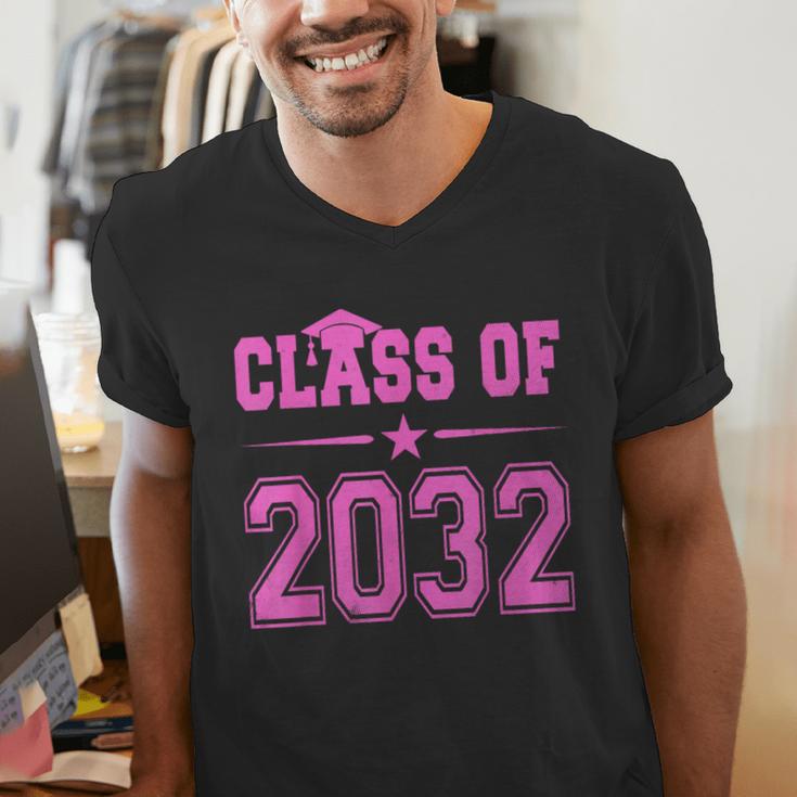 Class Of 2032 Pink Girls Shirt Graduation Men's V-Neck T-Shirt