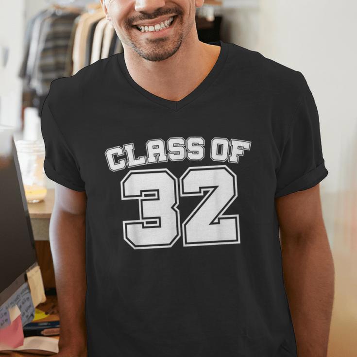Class Of 32 2032 School Tee Shirt Graduation Class Party Men's V-Neck T-Shirt