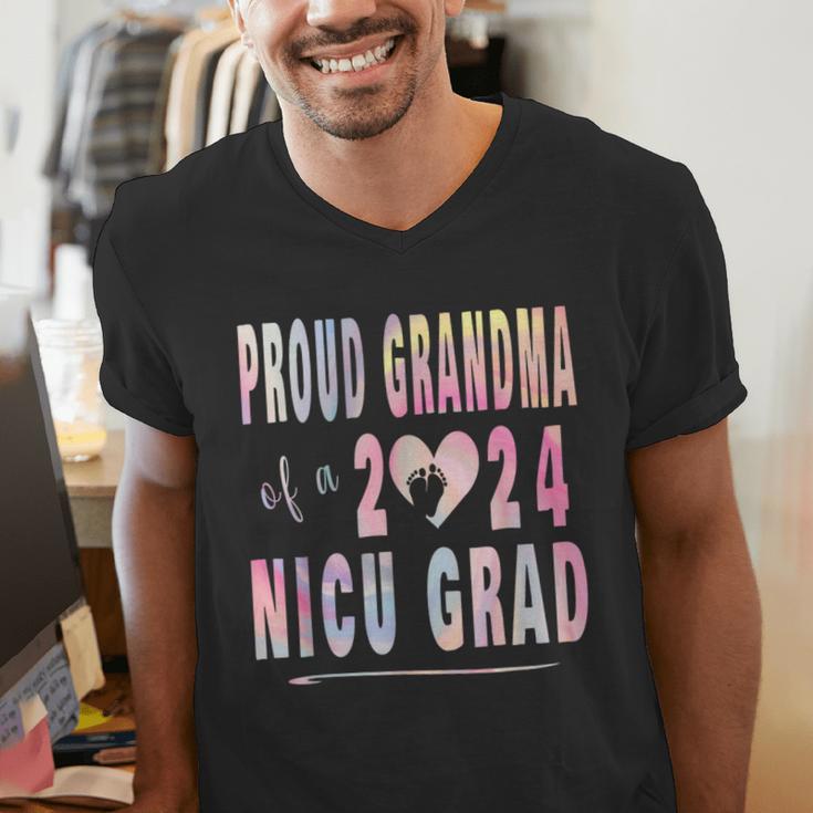 Colorful Proud Grandma 2024 NICU Graduate Baby Graduation Men's V-Neck T-Shirt