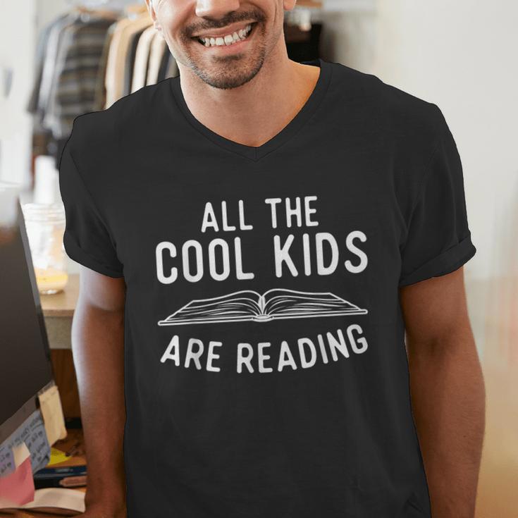 All The Cool Kids Are Reading Book Lover Bookworm Reader Men's V-Neck T-Shirt