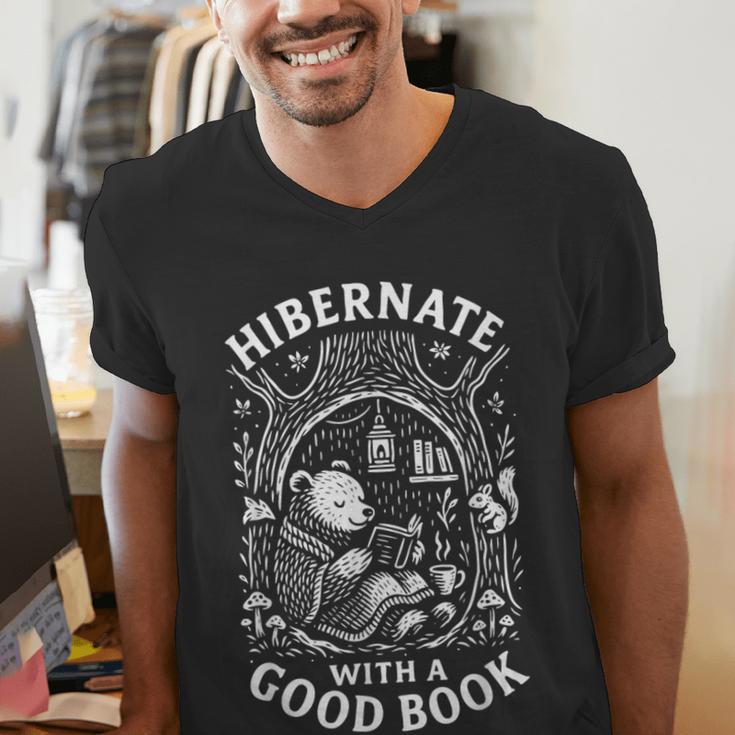 Cozy Bear Reading Hibernate With a Book Men's V-Neck T-Shirt