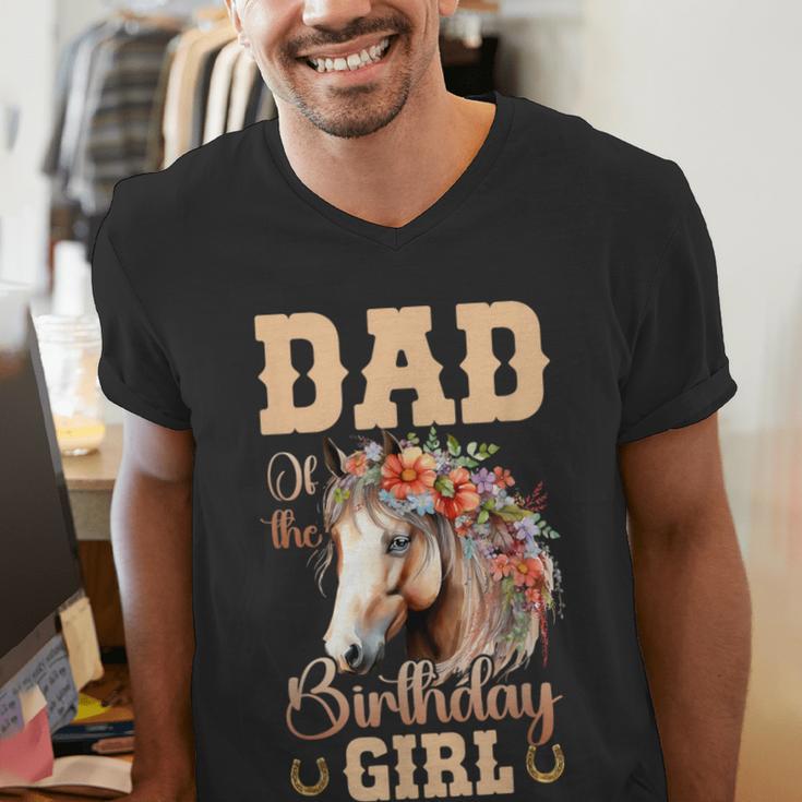 Cute Dad Of The Birthday Girl Horse Family Party Men's V-Neck T-Shirt