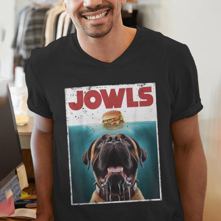 Cute English Mastiff Jowls Burger Bullmastiff Dog Mom Dad Men's V-Neck T-Shirt