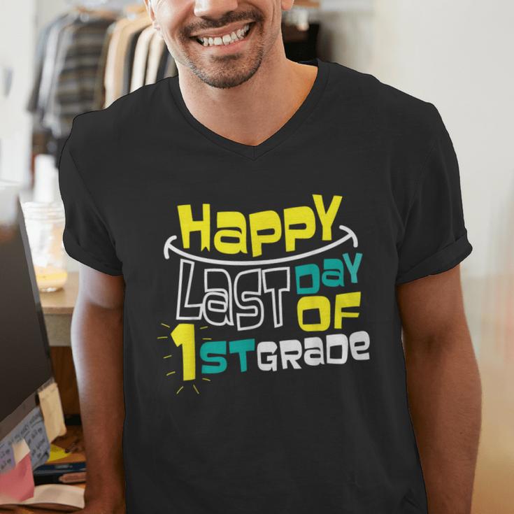 Cute Happy Last Day Of 1st Grade Shirt Kids Graduation Men's V-Neck T-Shirt