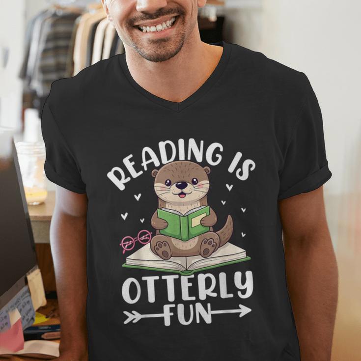 Cute Otter Reading Book Lover Sea Otters Animal Lover Men's V-Neck T-Shirt