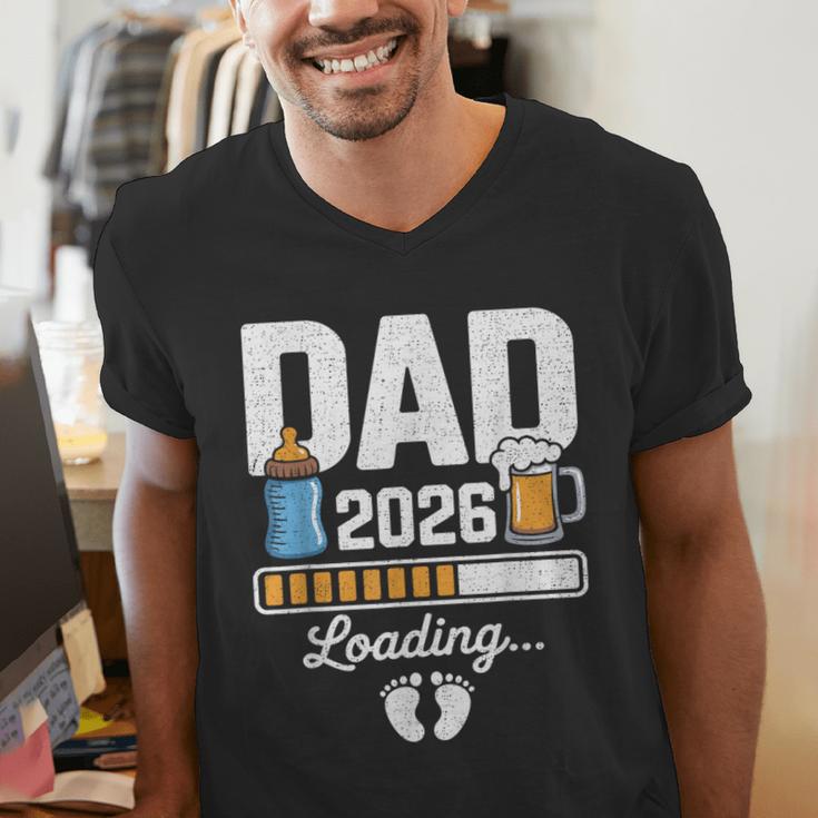 Dad 2026 Loading Expecting New Baby Announcement Men Men's V-Neck T-Shirt