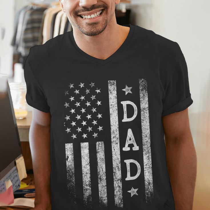 Dad American Flag Dad Patriotic Father's Day Men's V-Neck T-Shirt
