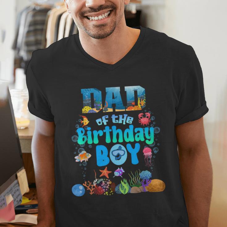 Dad Of The Birthday Boy Aquarium Sea Animals Matching Men's V-Neck T-Shirt
