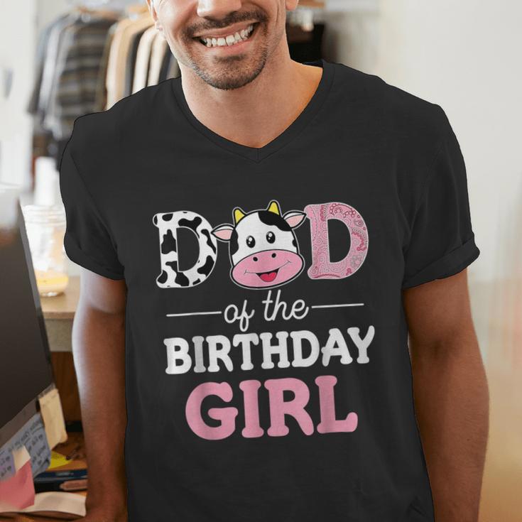 Dad Of The Birthday Girl Shirt Farm Cow Daddy Papa 1st Men's V-Neck T-Shirt
