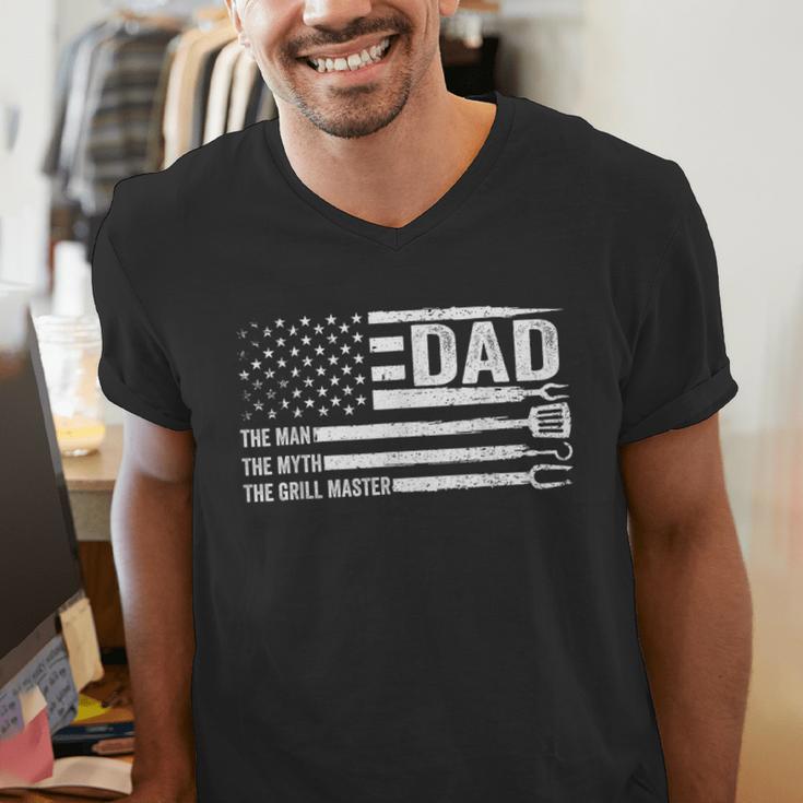 Dad The Man The Myth The Grill Master USA Flag Father's Day Men's V-Neck T-Shirt