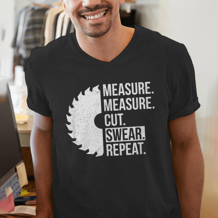Dad Shirt Measure Cut Swear Handyman Father Day Tshirt Men's V-Neck T-Shirt