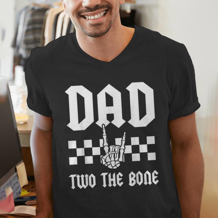 Dad Two The Bone Skeleton Hand 2nd Birthday Boy Girl Men's V-Neck T-Shirt