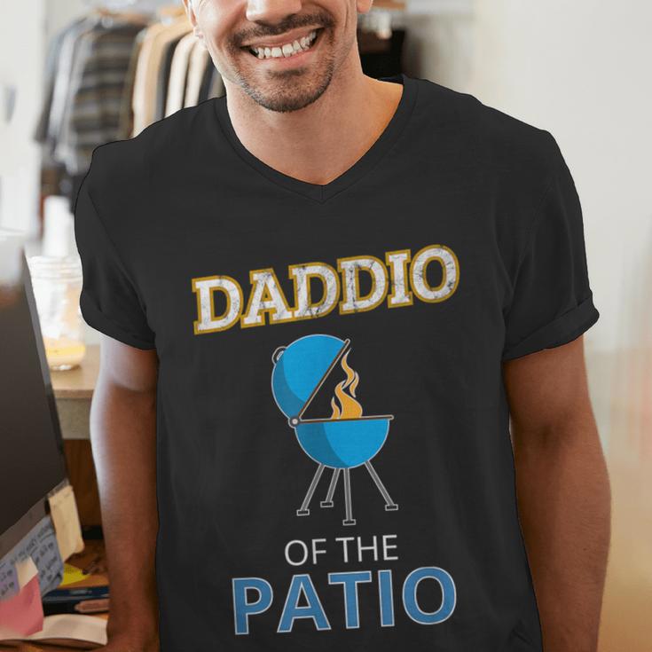 Daddio Of The Patio Fathers Day BBQ Grill Dad Men's V-Neck T-Shirt