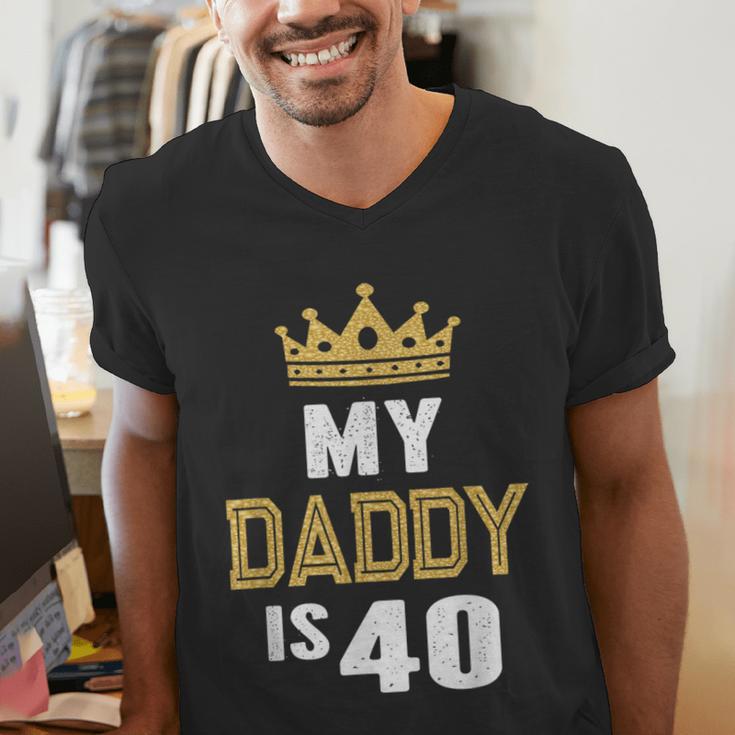 My Daddy Is 40 Years Old 40th Dad's Birthday For Him Men's V-Neck T-Shirt