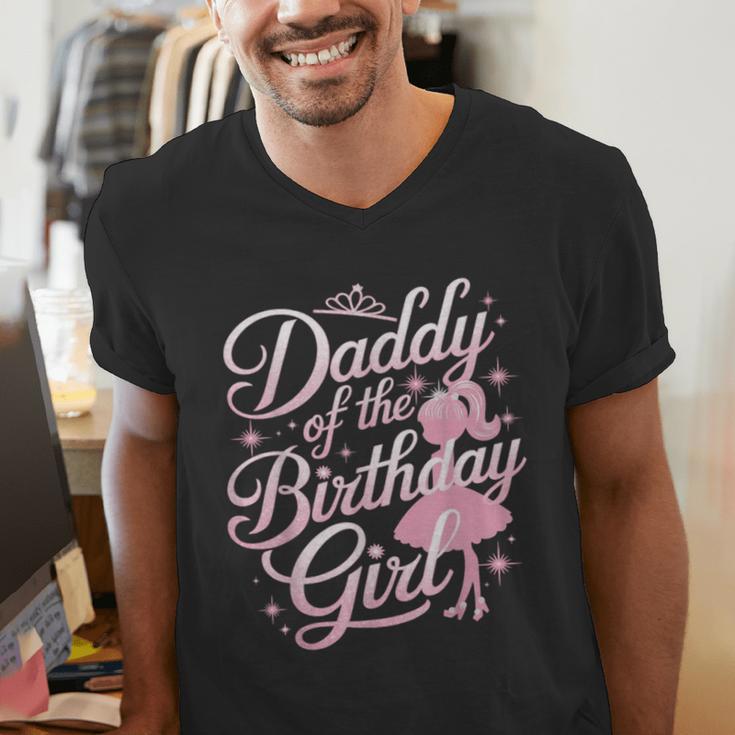 Daddy Of The Birthday Girl Doll Birthday Kid Family Matching Men's V-Neck T-Shirt