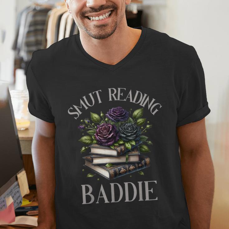 Dark Romance Reader Smutt Book Merch Spicy Books Smut Baddie Men's V-Neck T-Shirt Dark Romance Reader Smutt Book Merch Spicy Books Smut Baddie Men's V-Neck T-Shirt