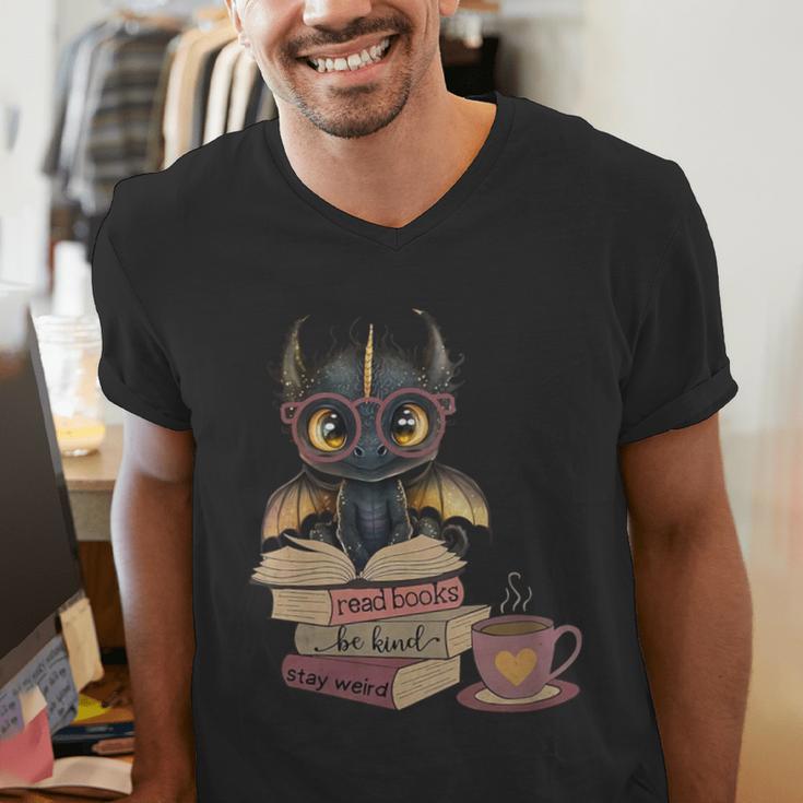 Dragon Read Books Be Kind Stay Weird Book Lover Men's V-Neck T-Shirt Dragon Read Books Be Kind Stay Weird Book Lover Men's V-Neck T-Shirt