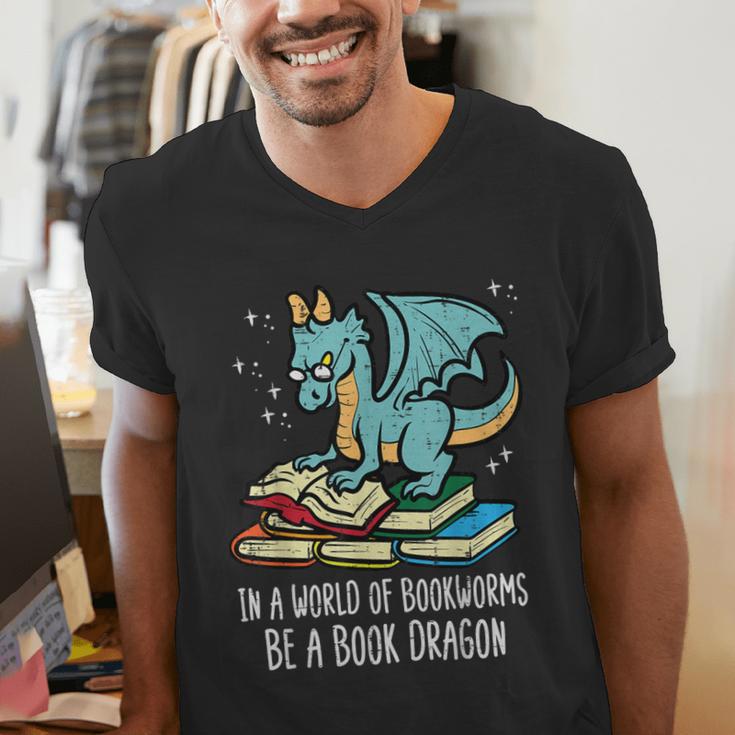 Be A Dragon Read Reading Book Librarian Men Women Kids Men's V-Neck T-Shirt Be A Dragon Read Reading Book Librarian Men Women Kids Men's V-Neck T-Shirt