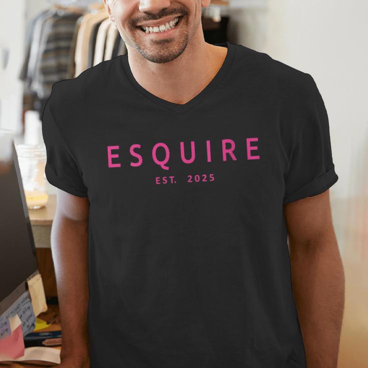 Esquire Est 2025 Women Lawyer Attorney Law School Graduation Men's V-Neck T-Shirt