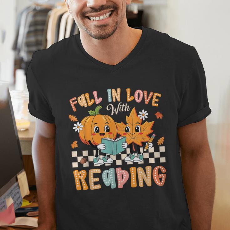 Fall In Love With Reading Thanksgiving Pumpkin Book Lover Men's V-Neck T-Shirt Fall In Love With Reading Thanksgiving Pumpkin Book Lover Men's V-Neck T-Shirt