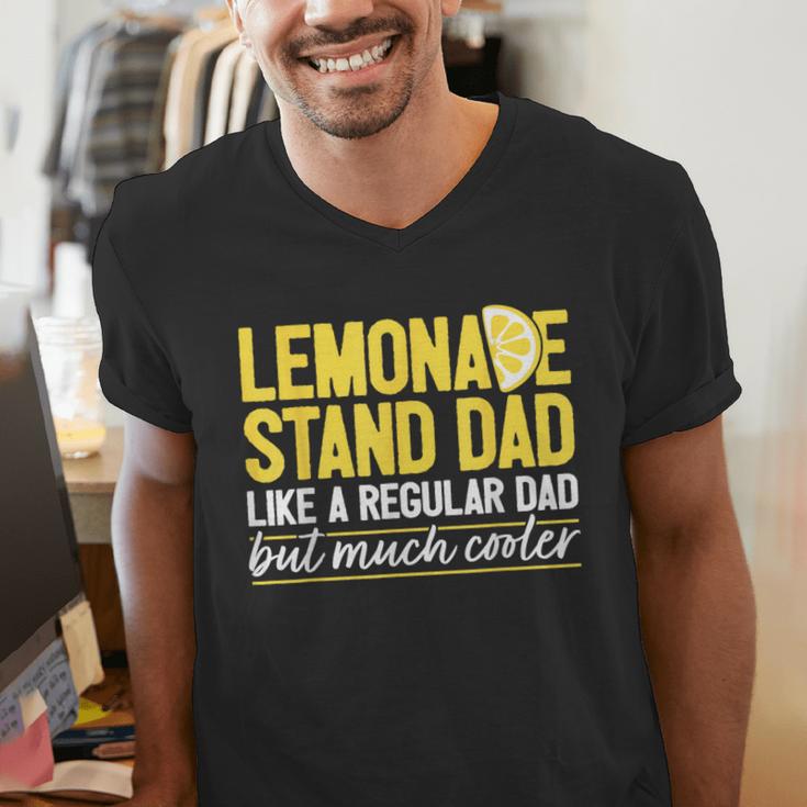Family Lemonade Stand Dad Men's V-Neck T-Shirt