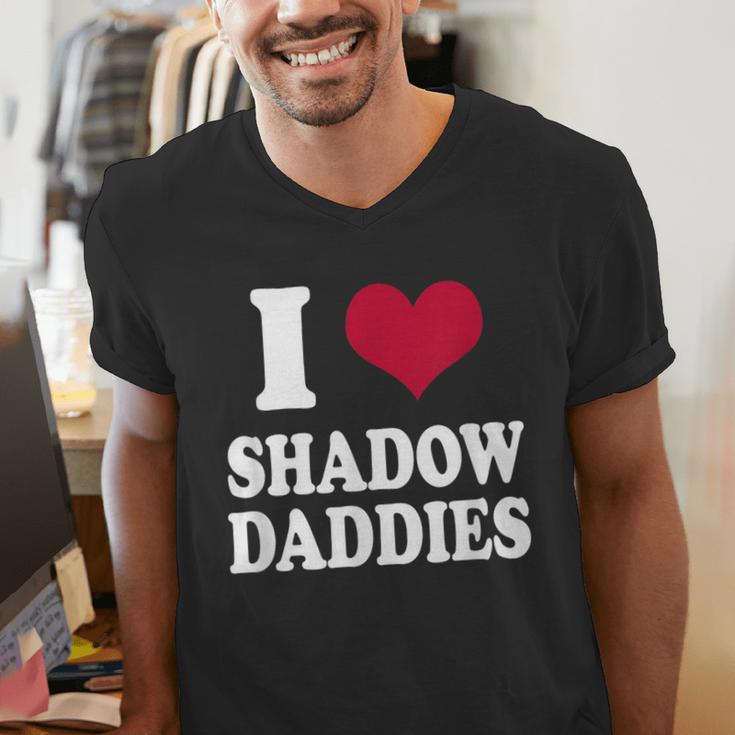 Fantasy Romantasy Book Lover I Love Heart Shadow Daddies Men's V-Neck T-Shirt