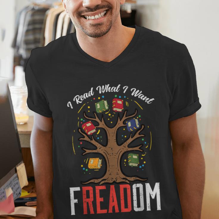 Freadom Tree Read Reading Librarian Book Across America Men's V-Neck T-Shirt